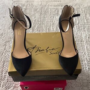 Thalia Sodi Black Pointed-Toe Ankle-Strap Heels